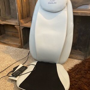 Snailax Relaxation Massage Cushion - White